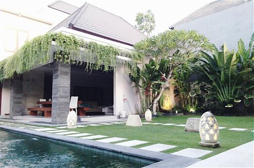 Photo 12 - 5 Bedroom Family Villa at Center Line Bali