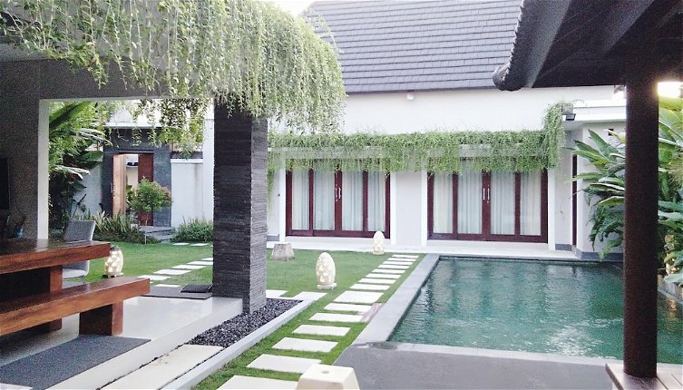 Photo 1 - 5 Bedroom Family Villa at Center Line Bali