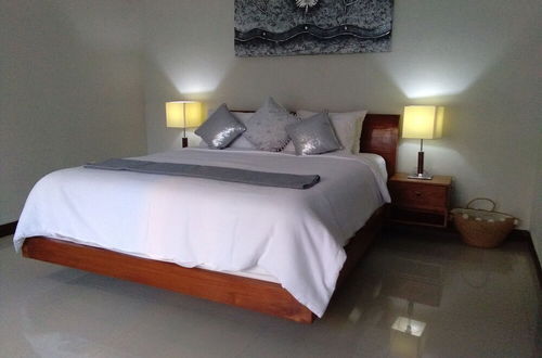 Photo 6 - 5 Bedroom Family Villa at Center Line Bali