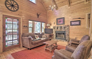 Foto 1 - Log Cabin w/ Mountain Views ~ 30 Mi to Pikes Peak