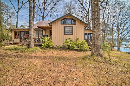 Photo 15 - Authentic Retreat w/ Private Dock on Coosa River