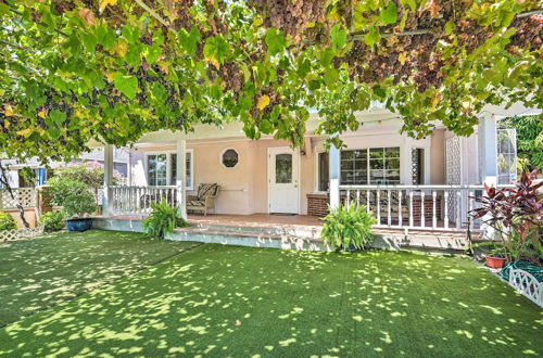Foto 30 - Pasadena Home w/ Grapevine Covered Porch