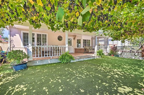 Foto 27 - Pasadena Home w/ Grapevine Covered Porch