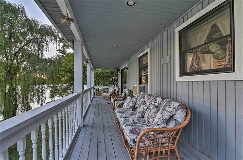 Foto 35 - Cozy Lakefront Lapeer House w/ 2 Paddle Boats