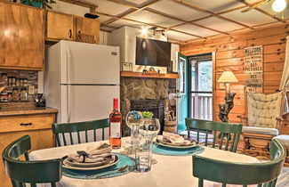 Photo 3 - Smoky Mountain 'cozy Cove' Cabin: Deck & Fire Pit