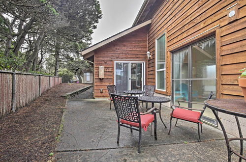 Photo 25 - Lincoln City Vacation Rental w/ Pool & Ocean Views