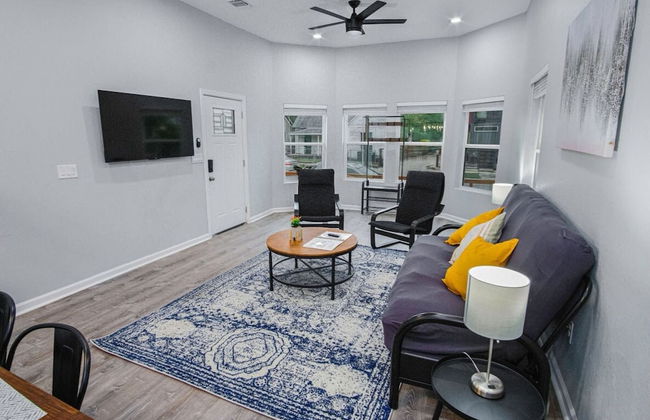 Exceptional 5BR So Close to Riverwalk and Downtown - Photo 22