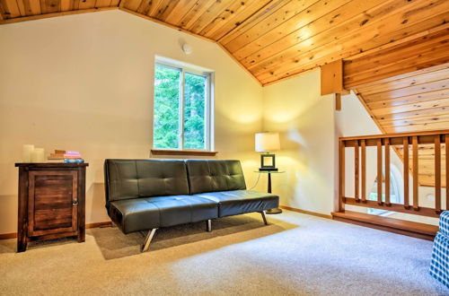 Photo 28 - Lovely Tahoe Donner Cabin w/ Deck & Trail Access