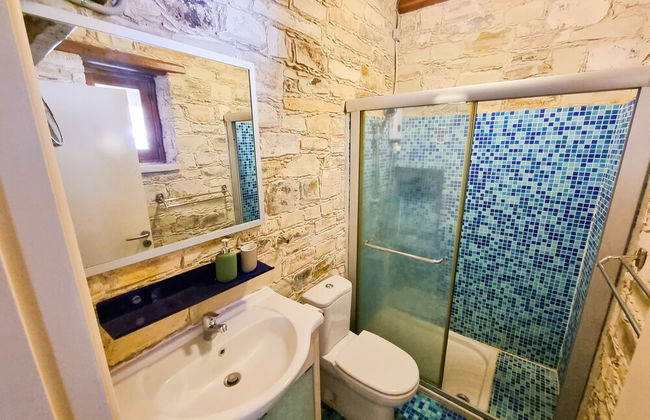 Skarinou's Landhouse Poolside Apartment - Photo 8