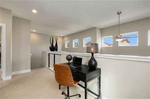 Foto 45 - Exquisite Home by Old Town - Steps From Poudre Trl