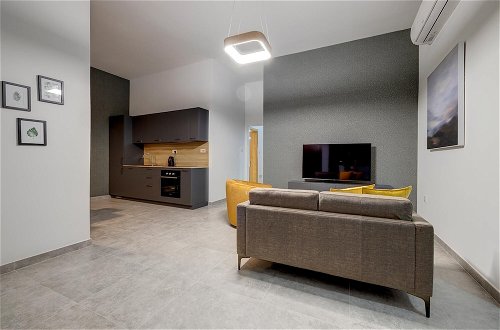 Photo 5 - Modern 3BR Apartment in Sliema s Desirable Locale