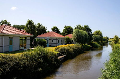 Foto 30 - Detached Holiday Home With Jetty Near Hoorn