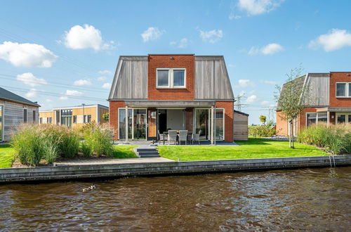 Photo 32 - Holiday Home With Private Jetty on Water