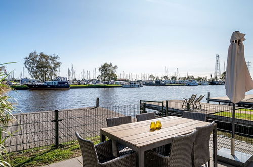 Photo 19 - Holiday Home With Private Jetty on Water