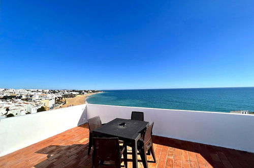 Photo 25 - Albufeira Beach&ocean View 4 by Homing