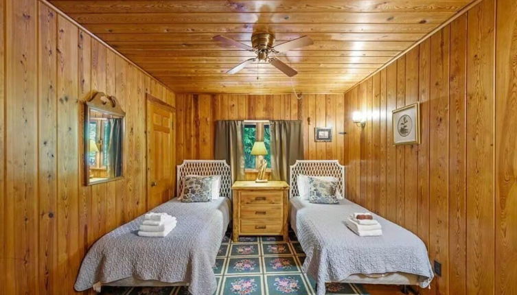 Photo 1 - Little Greenbriar Lodge