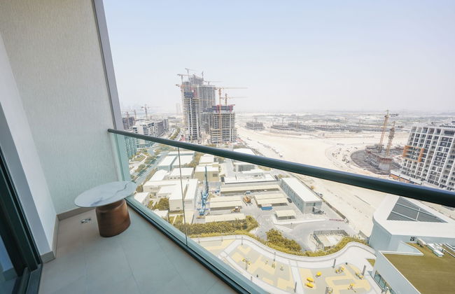 Yogi - Bright Apartment With Panoramic CityScape Views - Photo 12