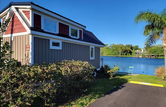 Photo 2 - Orlando Lakefront Tiny House Community