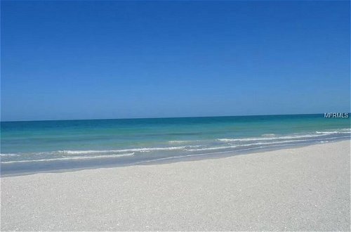 Photo 44 - Stunning Beach Front 3 Bd Apartment Clearwater Belle Harbor 401