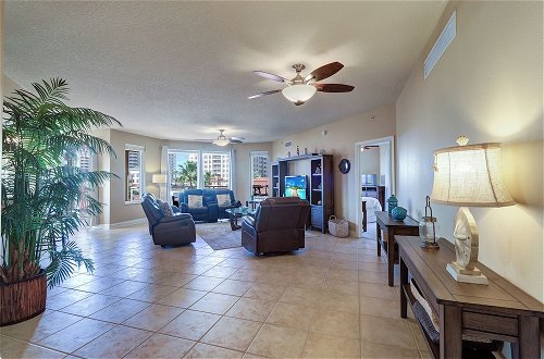 Photo 3 - Stunning Beach Front 3 Bd Apartment Clearwater Belle Harbor 401