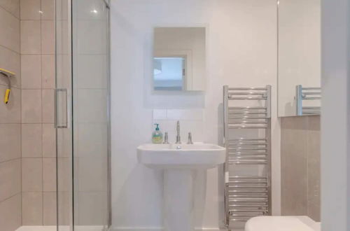 Photo 13 - Modern & Centrally Located 2BD Flat - Marble Arch