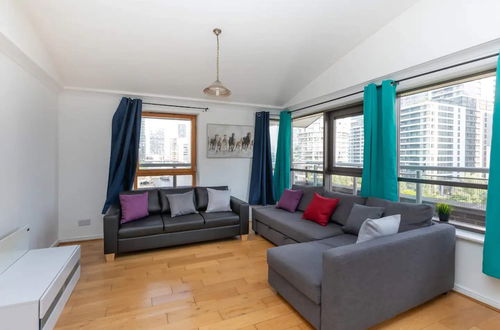 Photo 12 - Top Floor 1BD Flat With Balcony - Isle of Dogs