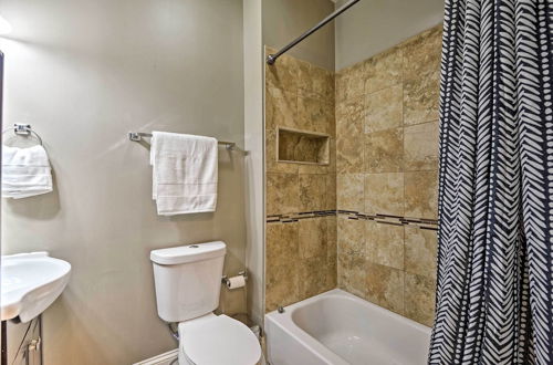 Photo 14 - Chic Baltimore Apartment: 2 Mi to Downtown