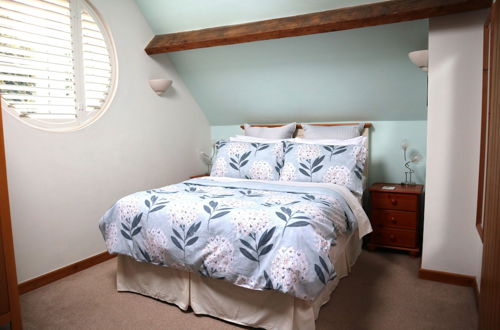 Photo 2 - Charming 2-bed Cottage, Beautiful Views, Knutsford