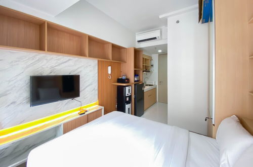 Photo 2 - Nice And Compact Studio At Tokyo Riverside Pik 2 Apartment