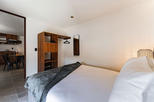 Photo 10 - Comfy Suites Sta Ma la Ribera by VH