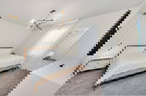 Foto 5 - Many Themes For Everyone 10 Huge Bedrooms! 10 Villa by RedAwning