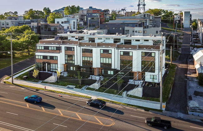 Sky High Cowgirl Luxe 4BR w Rooftopdeck Karaoke - Foto 60