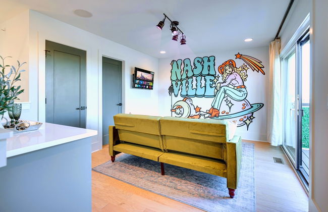 Sky High Cowgirl Luxe 4BR w Rooftopdeck Karaoke - Foto 13