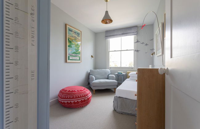 Oakington Road by Onefinestay - Photo 17