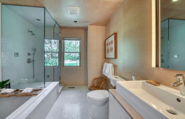Spacious 5-br 4-bath Pool in East Hamptons - Foto 9