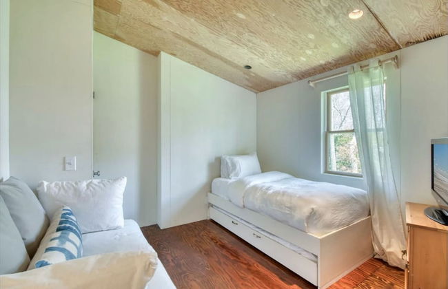 Spacious 5-br 4-bath Pool in East Hamptons - Foto 10