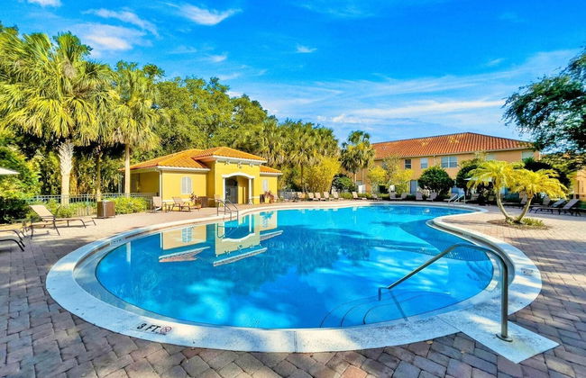 Cozy 4 Bedrooms Tranquility 8 Miles From Disney - Photo 4