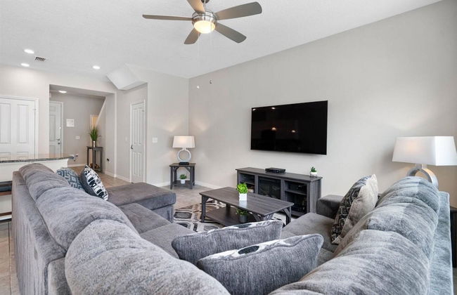 Cozy 4 Bedrooms Tranquility 8 Miles From Disney - Photo 8