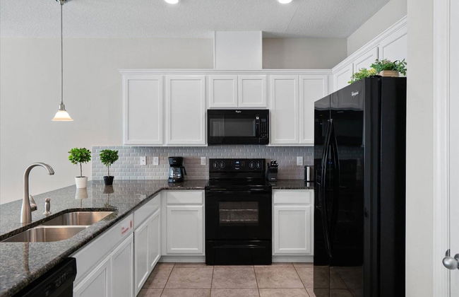 Cozy 4 Bedrooms Tranquility 8 Miles From Disney - Photo 43