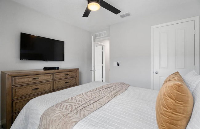 Cozy 4 Bedrooms Tranquility 8 Miles From Disney - Photo 23