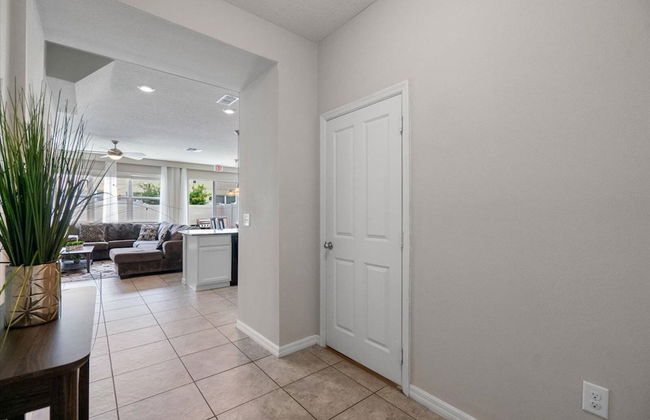 Cozy 4 Bedrooms Tranquility 8 Miles From Disney - Photo 7