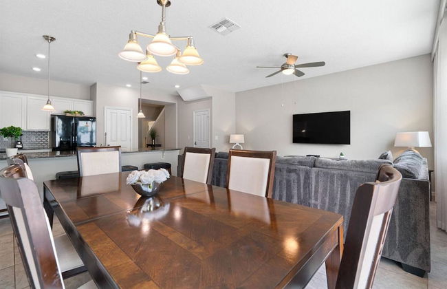 Cozy 4 Bedrooms Tranquility 8 Miles From Disney - Photo 10