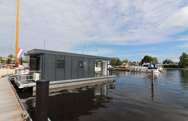 Houseboat in Lemmer With Harbor Views - Foto 24