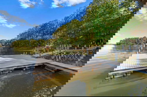 Photo 49 - Modern Masterpiece by Avantstay Waterfront + Private Dock