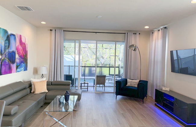 Modern 4BR Family Home With Private Pool - Foto 2
