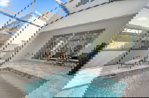 Foto 16 - Modern 4BR Family Home With Private Pool