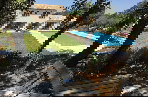 Foto 49 - Beautiful Villa With Pool Near St.remy-de-provence