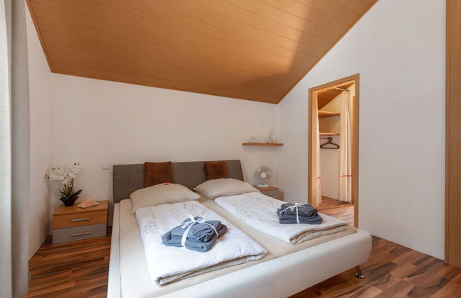Modern Holiday Home in Pinsdorf With Garden - Foto 11