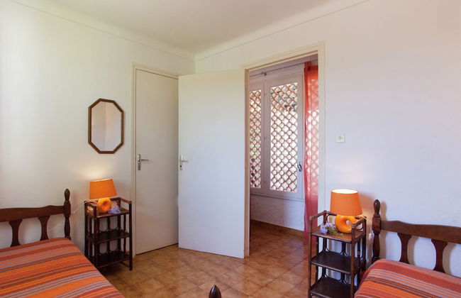 Cosy Holiday Home in Cargese Corse-du-sud Near Sea - Foto 10