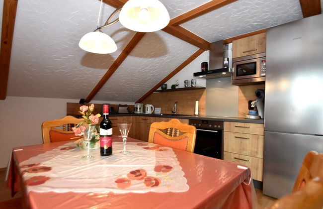 Scenic Apartment With Balcony, Garden, Deckchairs, Barbecue - Foto 13